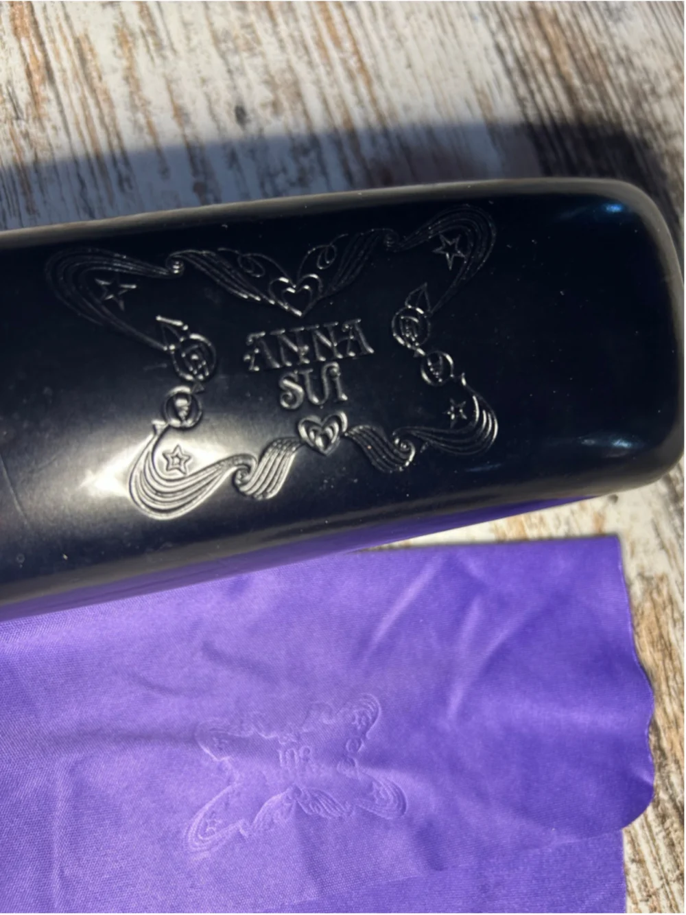 Women's Anna Sui Glasses Case and Cleaning Cloth, One Size, Black and Purple